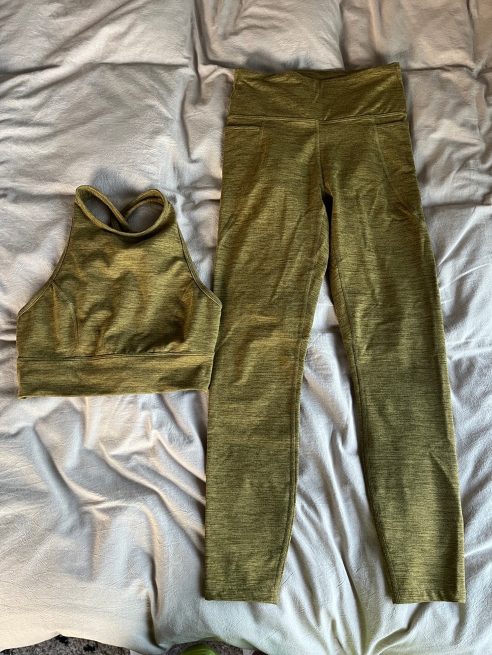 JoyLab Sports Bra and Leggings Yoga Set